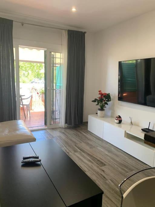 Centrico Apartmento Кастел Пладжа де Аро Екстериор снимка